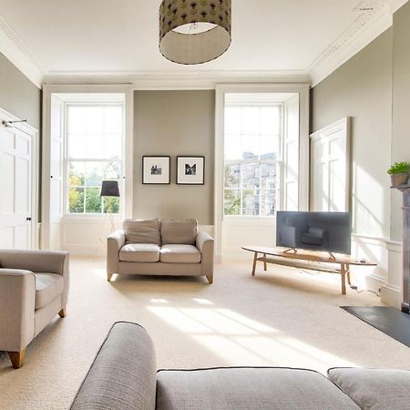 Joivy Bright & Spacious Apt In Stockbridge Edimburgo Esterno foto