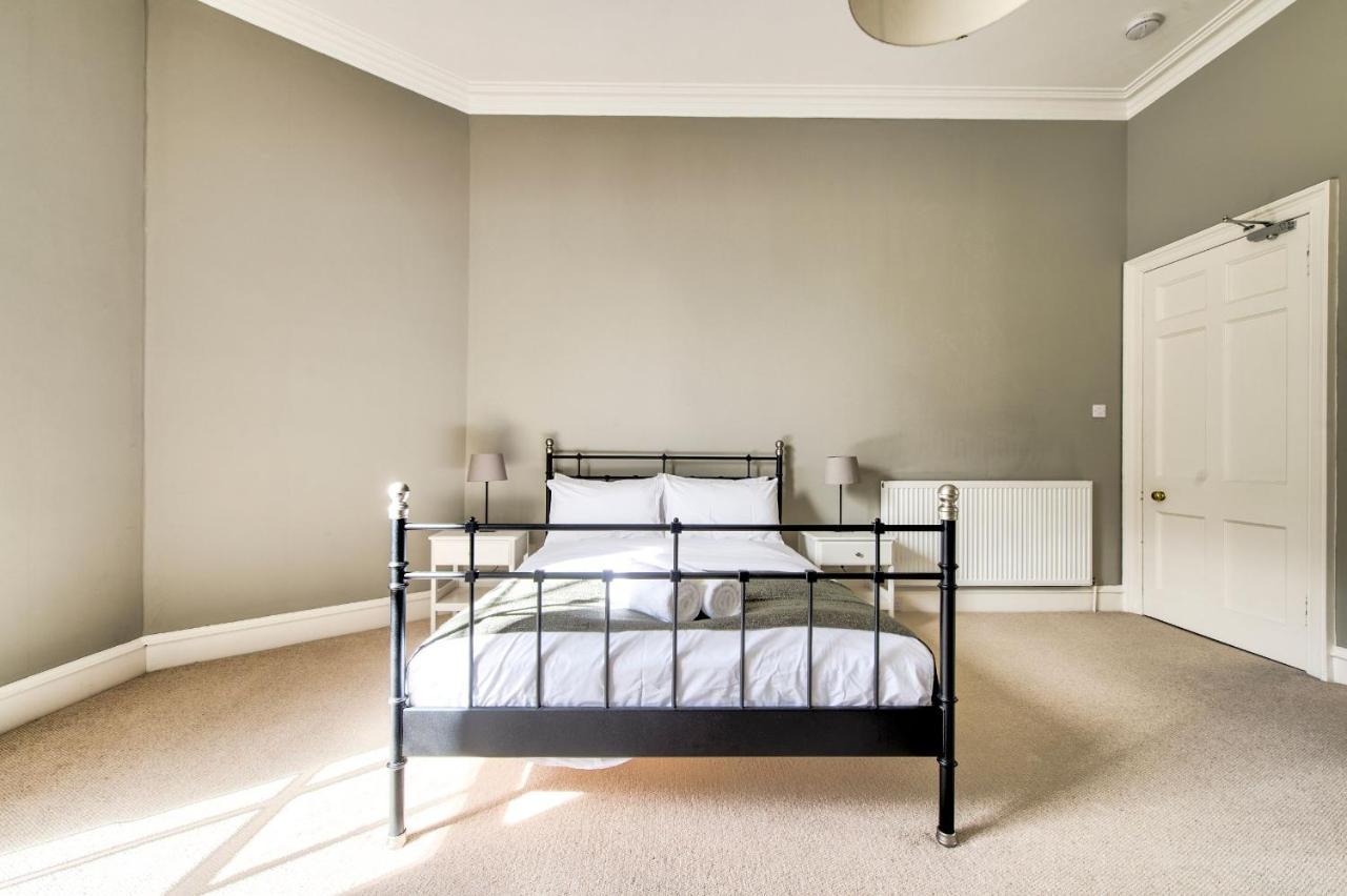 Joivy Bright & Spacious Apt In Stockbridge Edimburgo Esterno foto