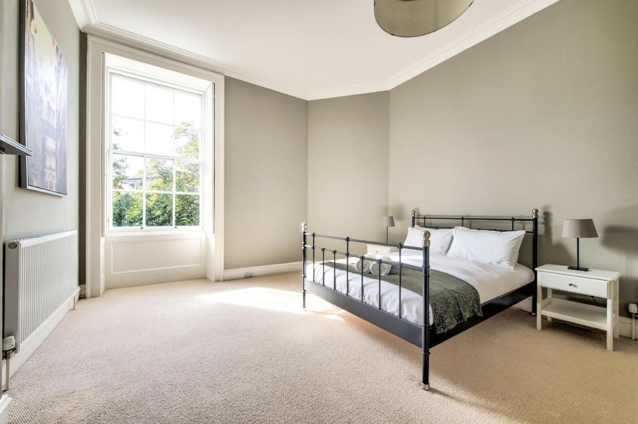 Joivy Bright & Spacious Apt In Stockbridge Edimburgo Esterno foto
