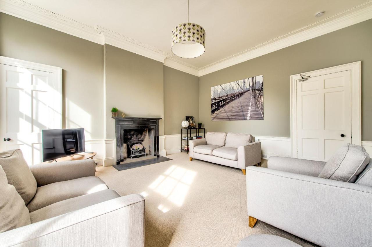Joivy Bright & Spacious Apt In Stockbridge Edimburgo Esterno foto