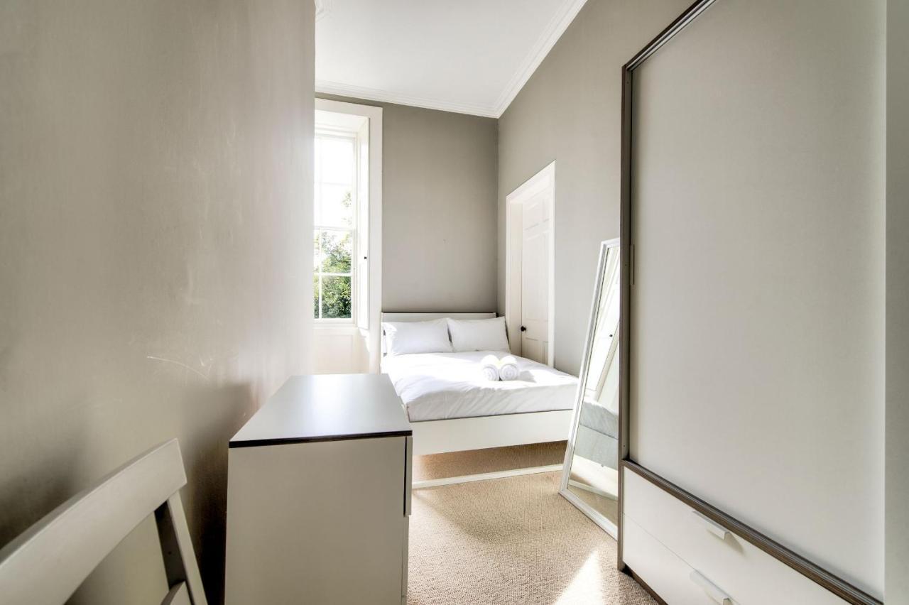 Joivy Bright & Spacious Apt In Stockbridge Edimburgo Esterno foto